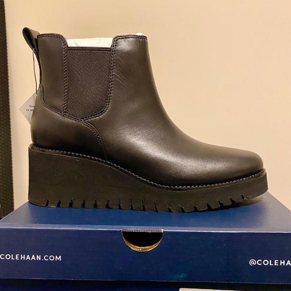 Grand City Wedge Chelsea Boot - Picture 2 of 6